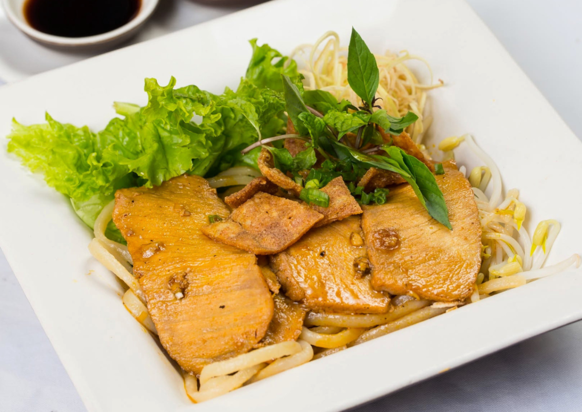 Cao Lau Noodles Hoi An: 3 Best Spots You Can’t Miss