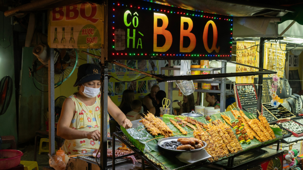Hoi An street food at Nguyen Hoang Night Market
