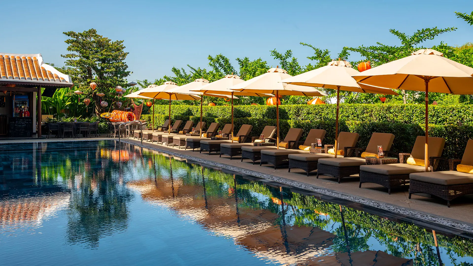 Allegro Hoi An refined pool and spa