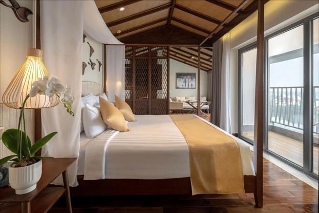 Signature Suite River View