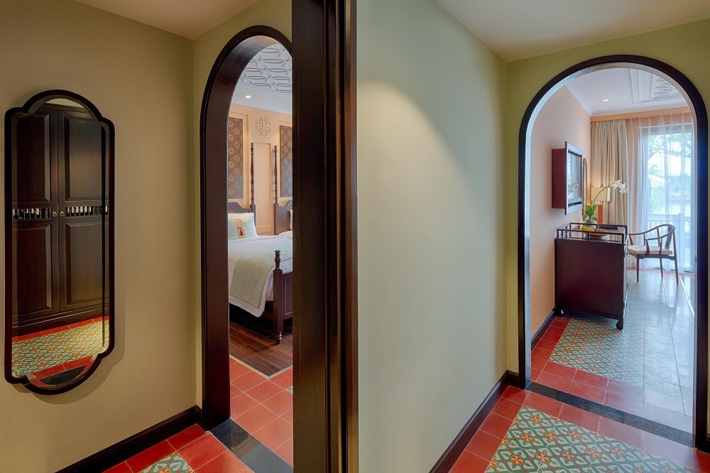 Connecting Suite